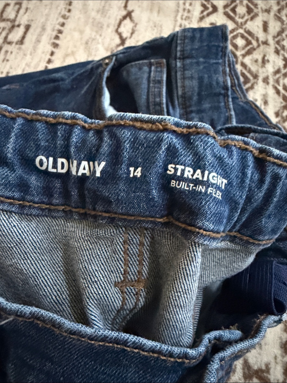 Old Navy boys size 14 Straight Jeans in Dark Blue